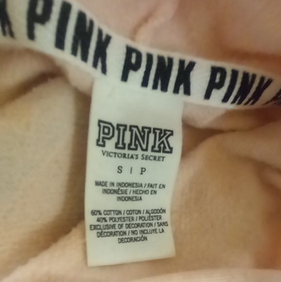 #107 VS Pink Hoodie💖 - Picture 3 of 3